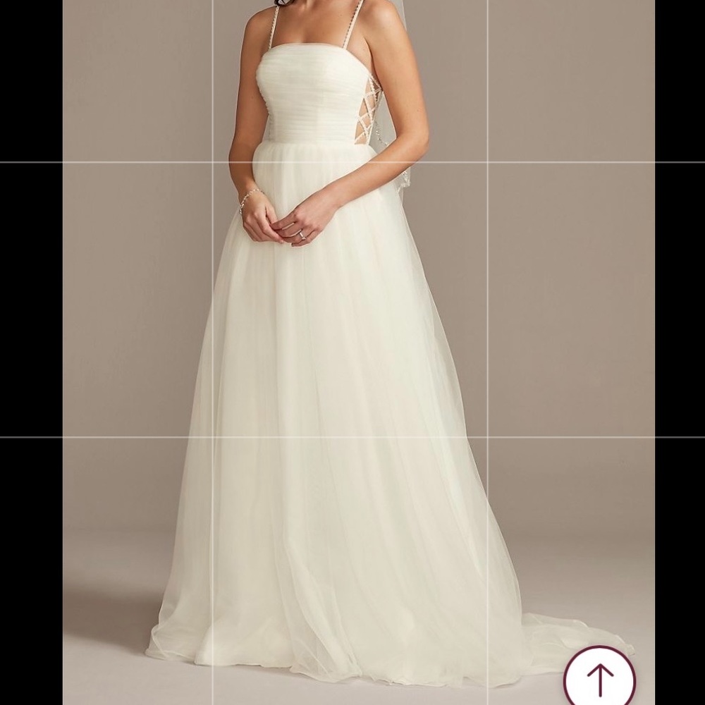 Stunning ivory bridal gown